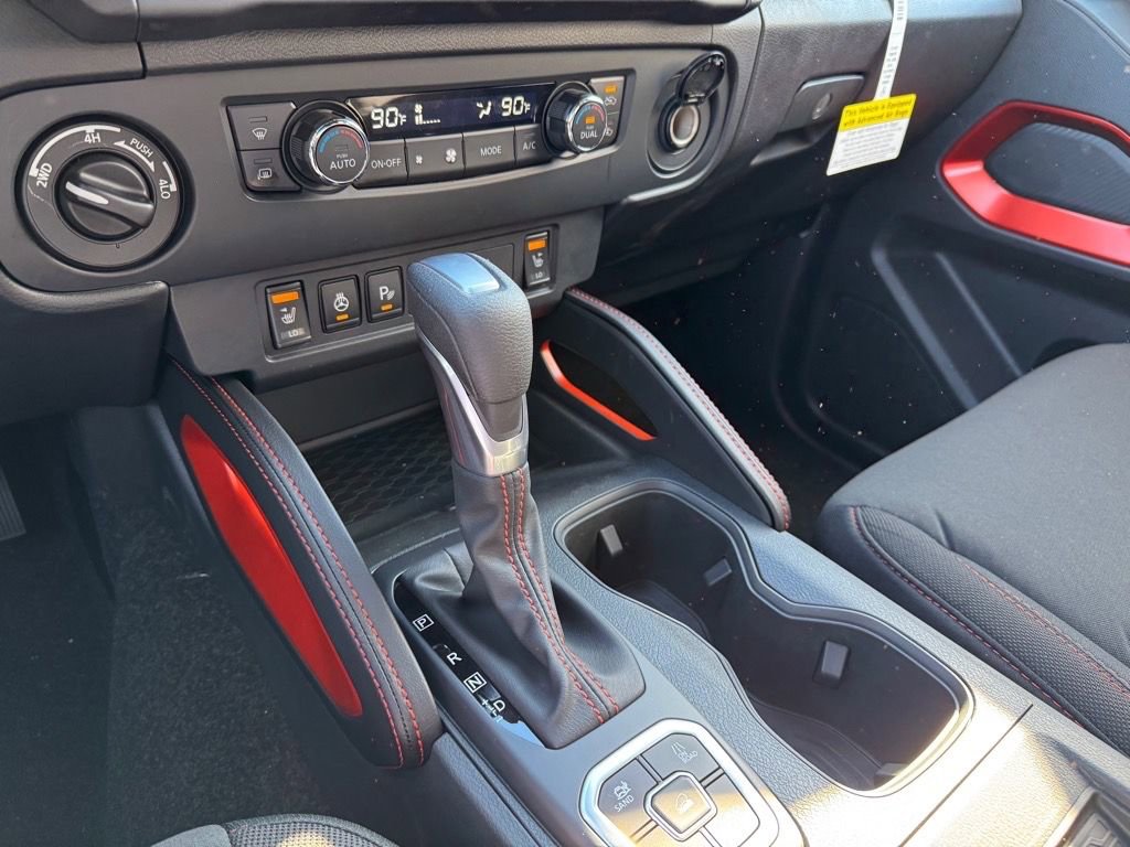 New 2026 Nissan Frontier PRO-4X w/ Pro-4x Convenience Package image 21
