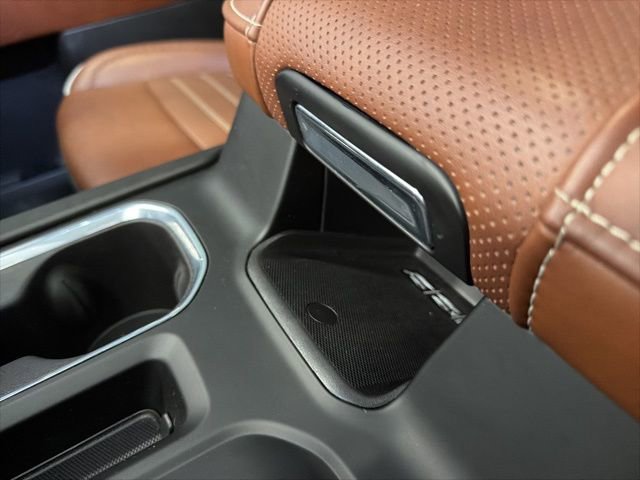 Used 2024 GMC Sierra 3500 Denali Ultimate image 34