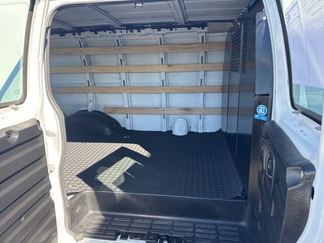 Used 2024 Chevrolet Express 2500 w/ Driver Convenience Package image 17