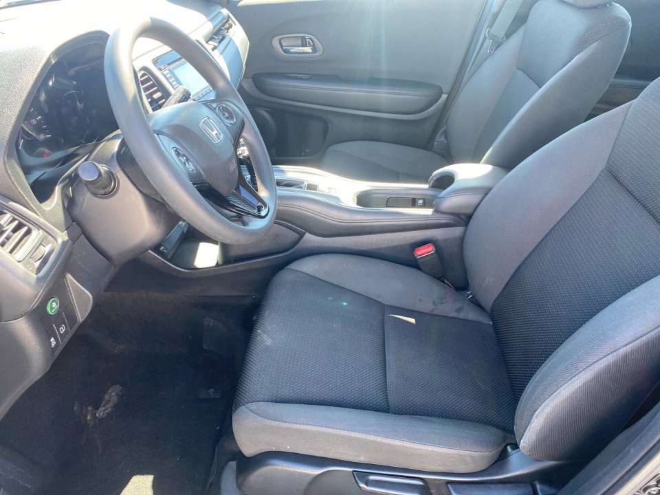 Certified 2021 Honda HR-V LX image 34