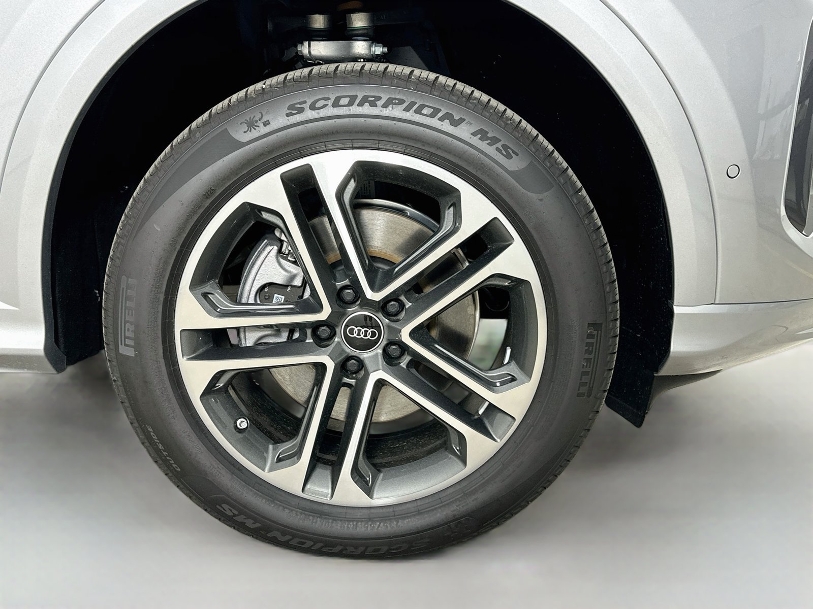 New 2026 Audi Q5 Premium Plus AWD/4WD image 10