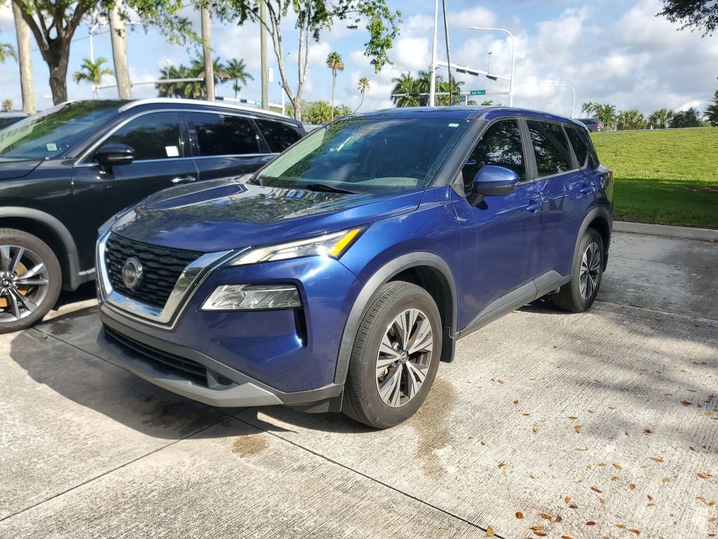 Certified 2022 Nissan Rogue SV FWD image 2