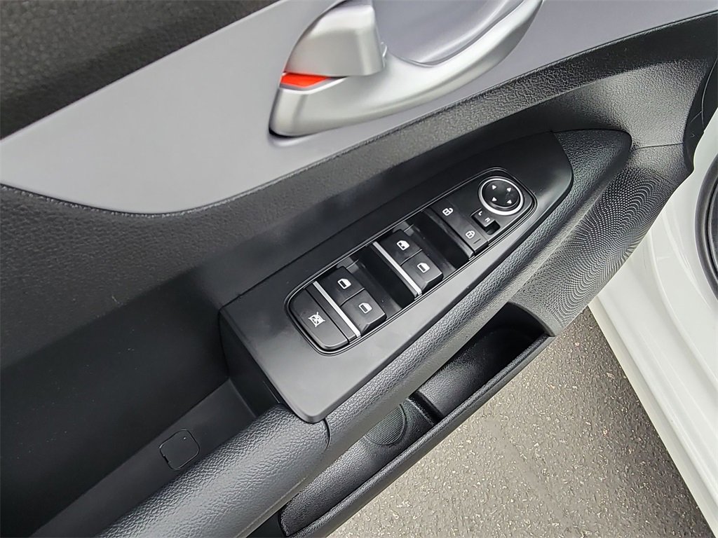 Used 2024 Kia Forte LXS w/ LXS Technology Package image 20