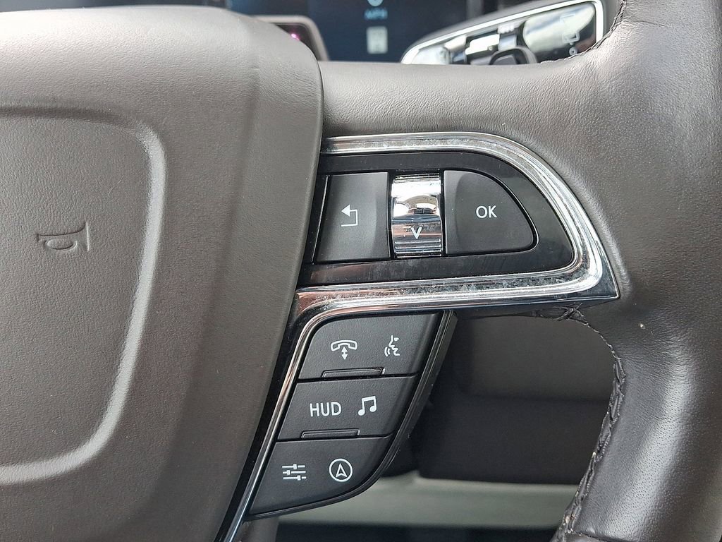 Certified 2024 Lincoln Navigator Black Label AWD/4WD image 23