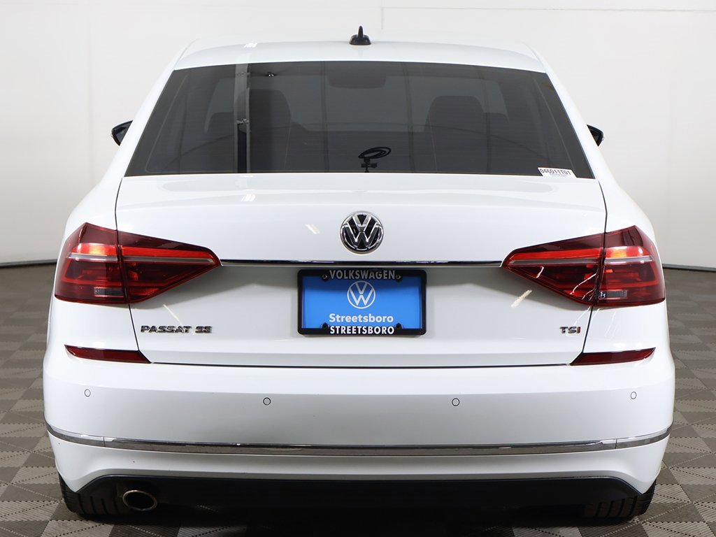 Used 2018 Volkswagen Passat 2.0T SE image 13