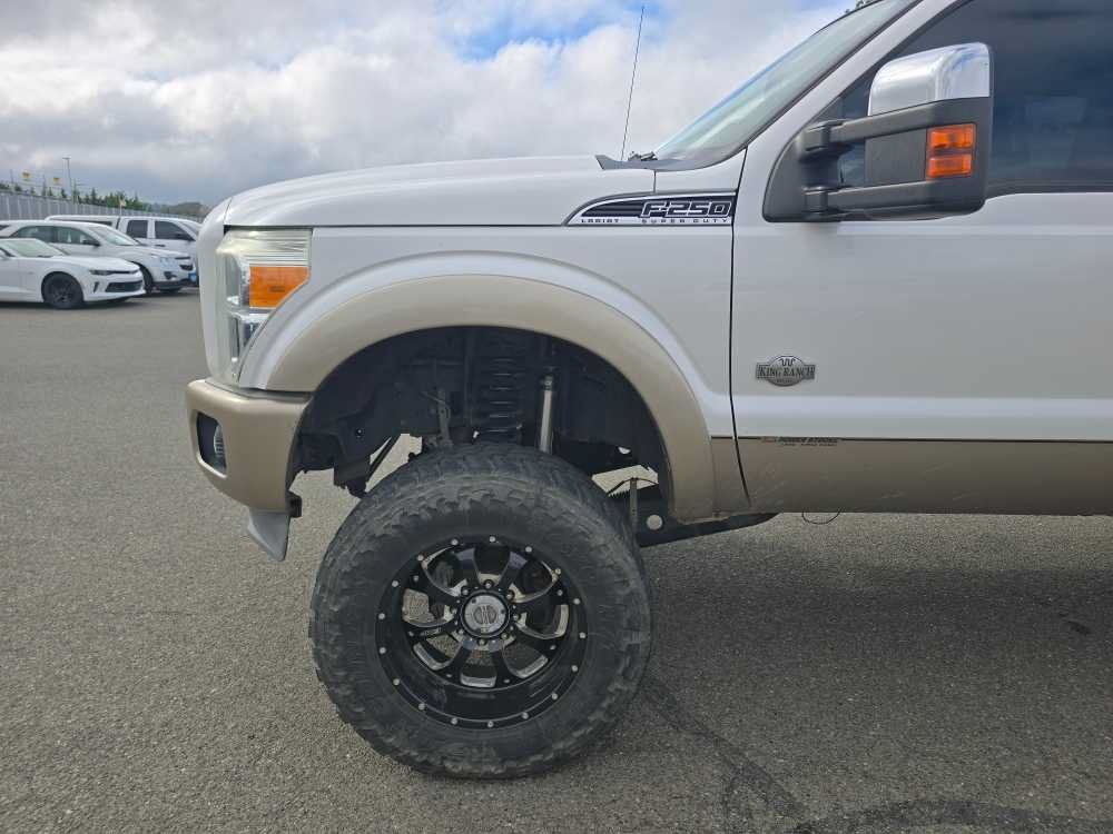 Used 2011 Ford F250 King Ranch w/ King Ranch w/Chrome Pkg AWD/4WD image 13