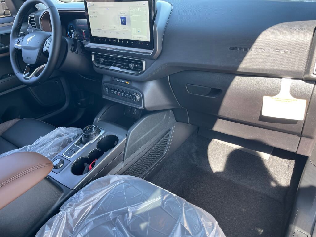 New 2025 Ford Bronco Sport Outer Banks w/ Outer Banks Tech Package+ image 15