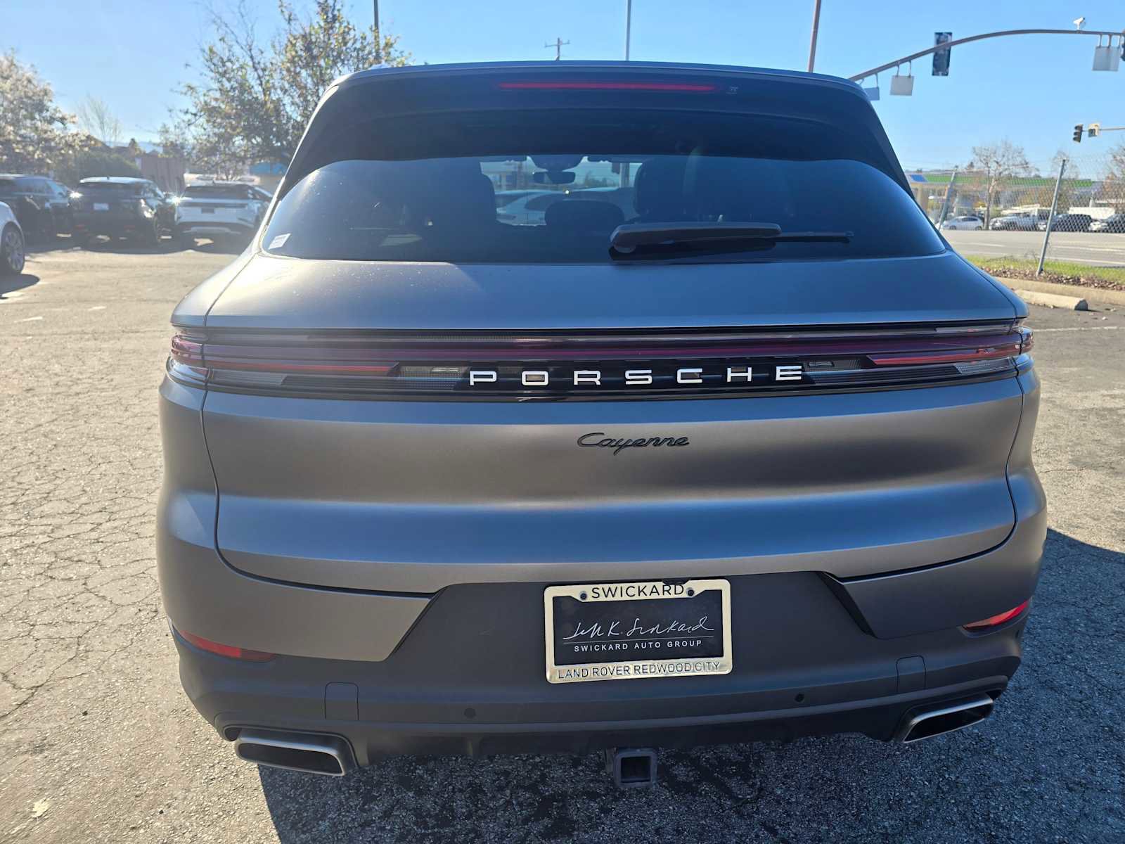 Used 2024 Porsche Cayenne image 4