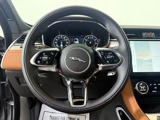 New 2025 Jaguar F-PACE R-Dynamic S image 40