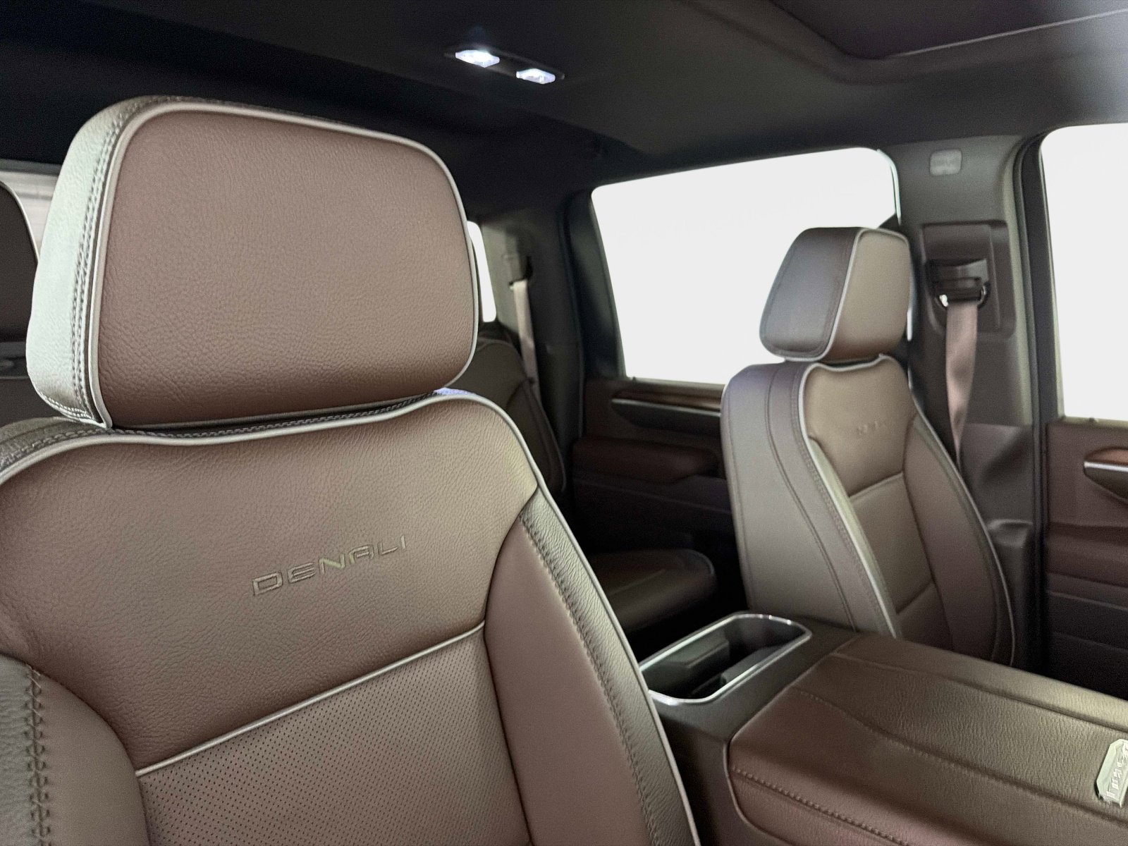 Used 2025 GMC Sierra 2500 Denali w/ Denali Reserve Package image 25