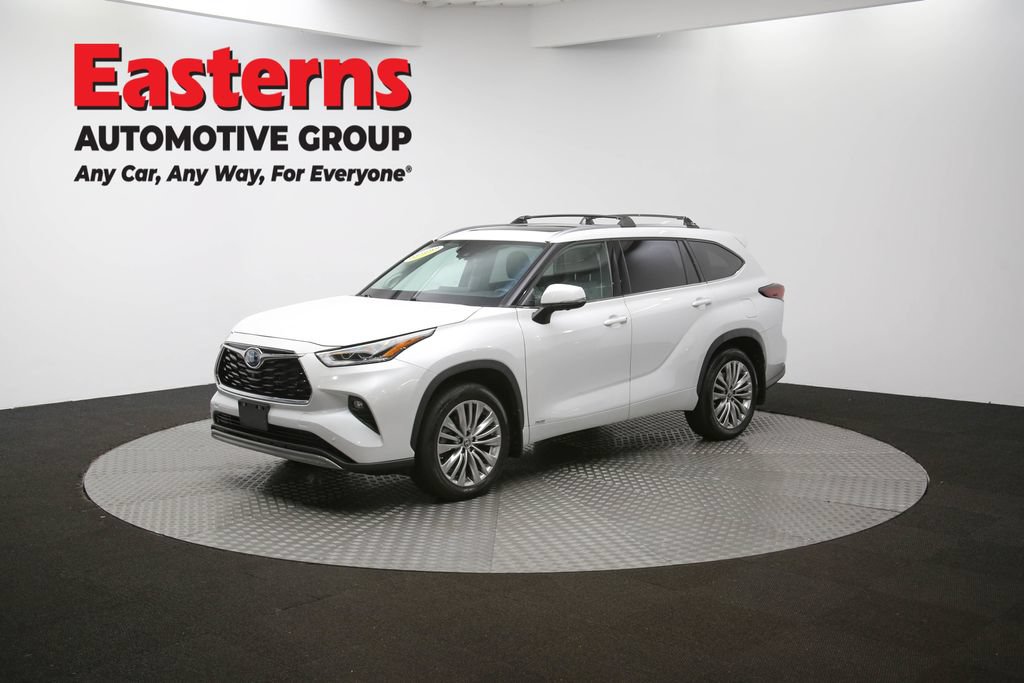 Used 2024 Toyota Highlander Platinum AWD/4WD image 62