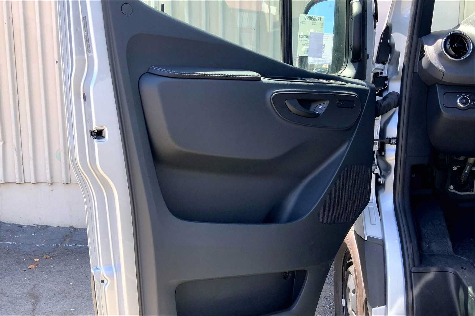 New 2026 Mercedes-Benz Sprinter 2500 image 23