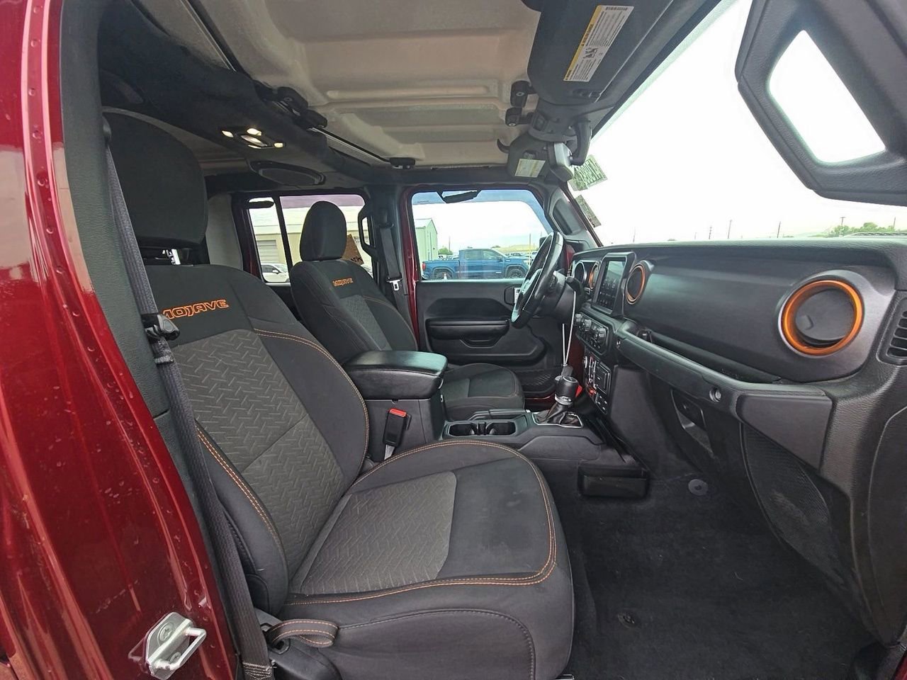 Used 2021 Jeep Gladiator Mojave AWD/4WD image 10
