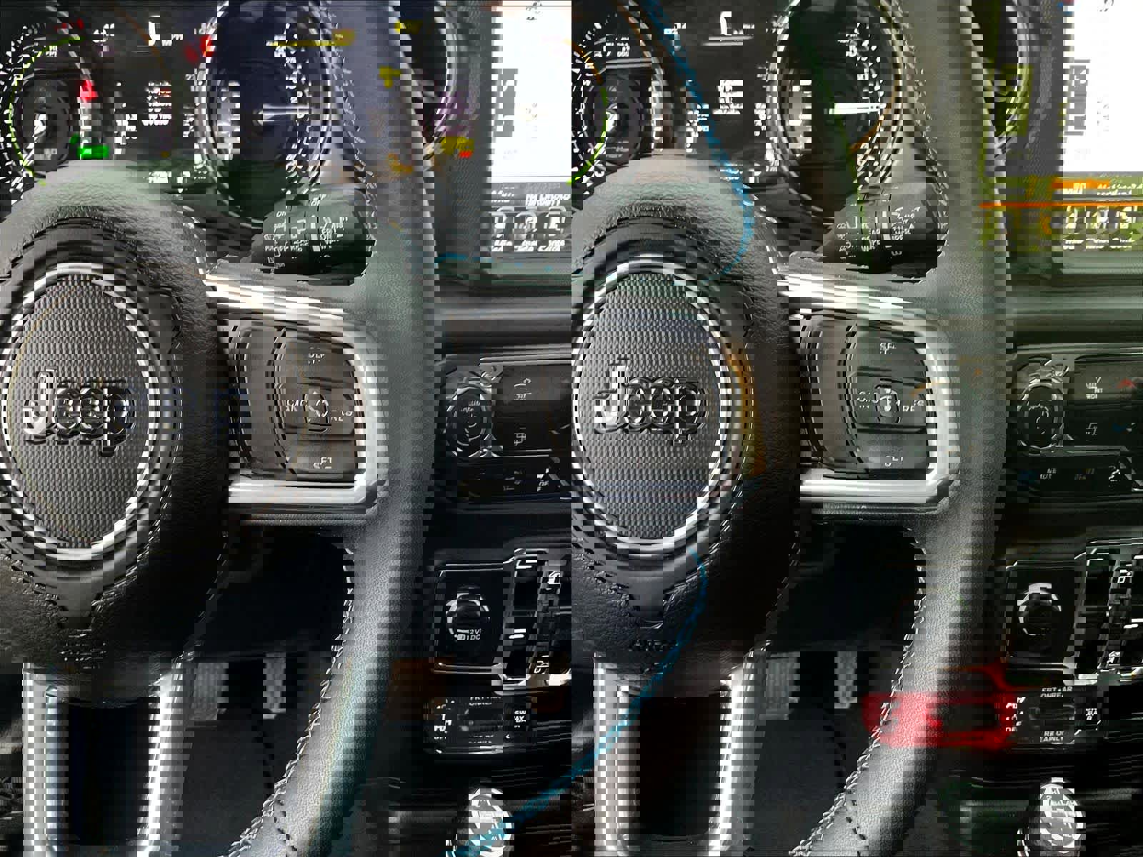 Used 2023 Jeep Wrangler Unlimited Rubicon 4xe image 25