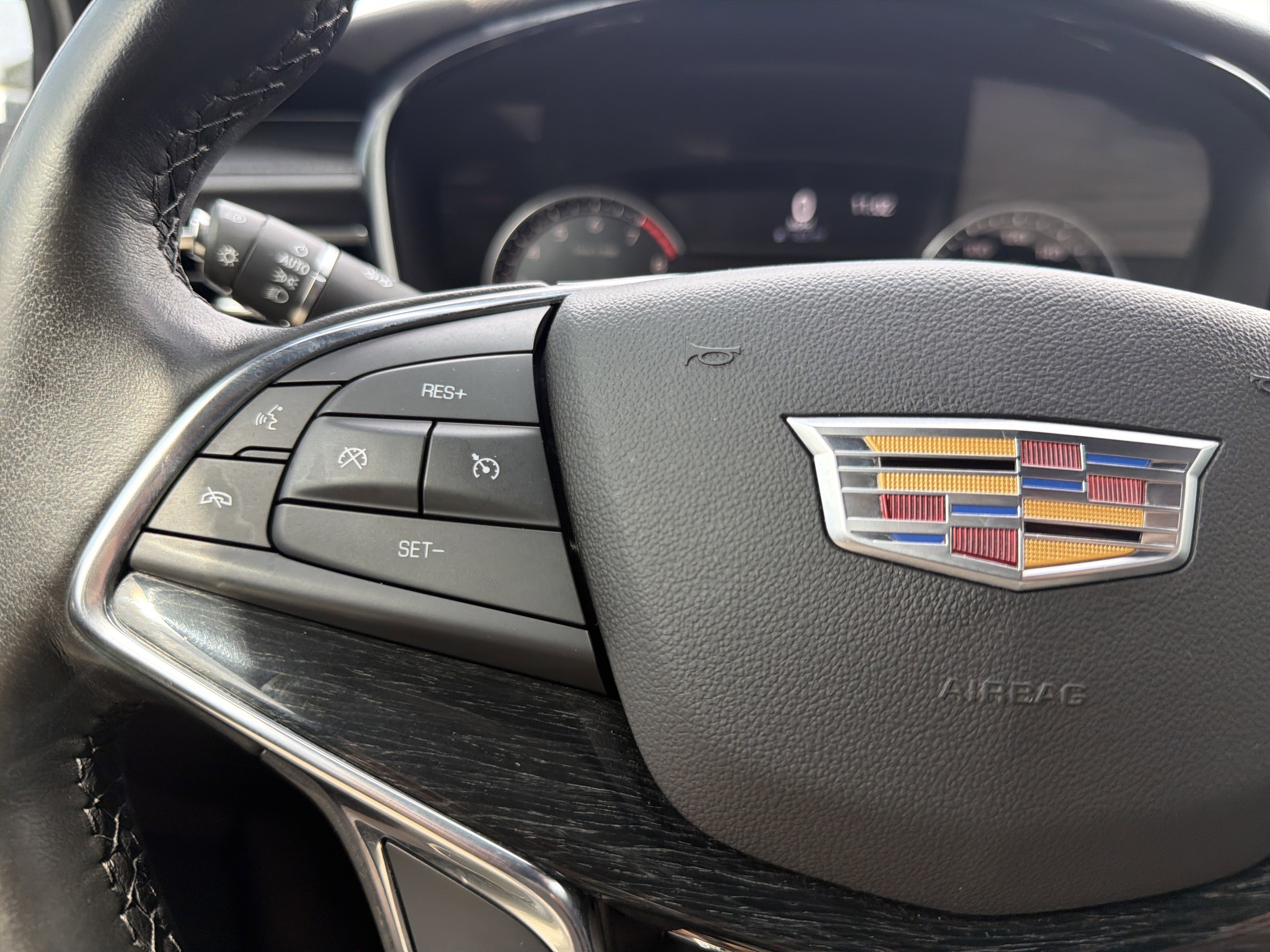 Used 2021 Cadillac XT5 Premium Luxury FWD image 28
