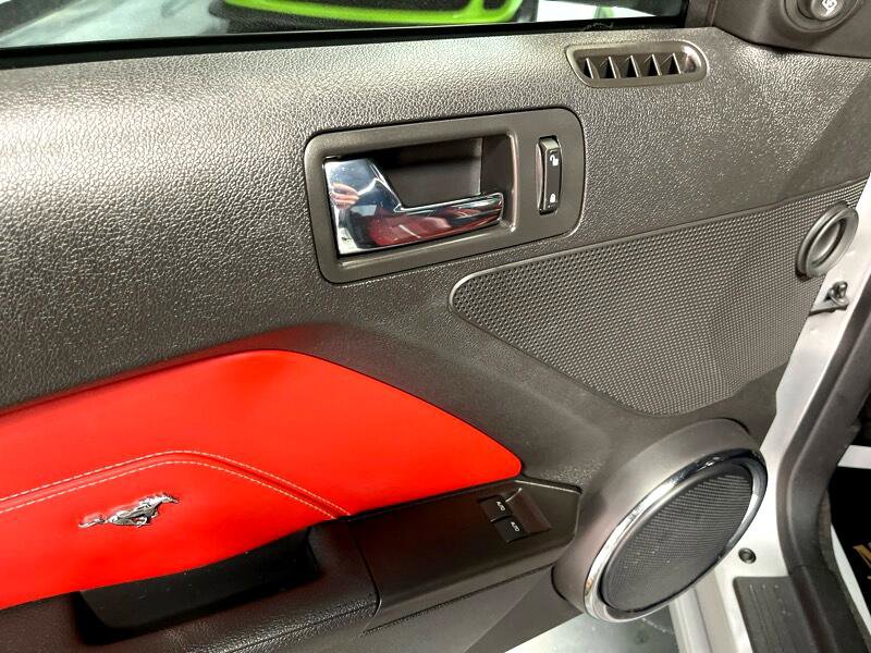 Used 2013 Ford Mustang GT Premium image 26