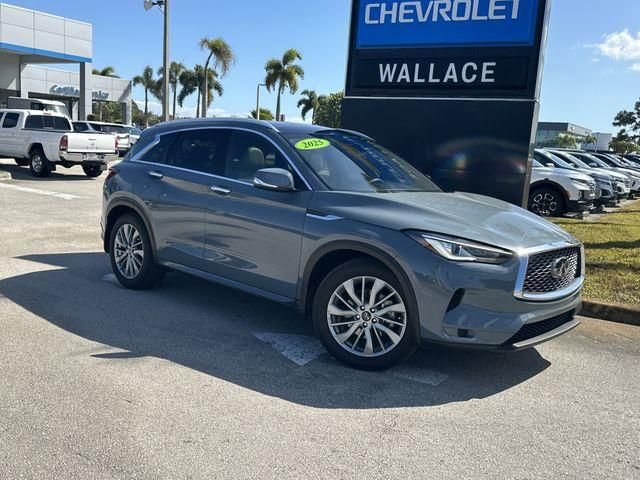 Used 2025 INFINITI QX50 Luxe image 2