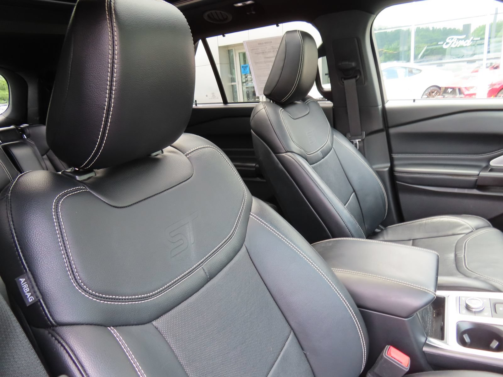 Used 2020 Ford Explorer ST w/ ST Street Pack AWD/4WD image 31