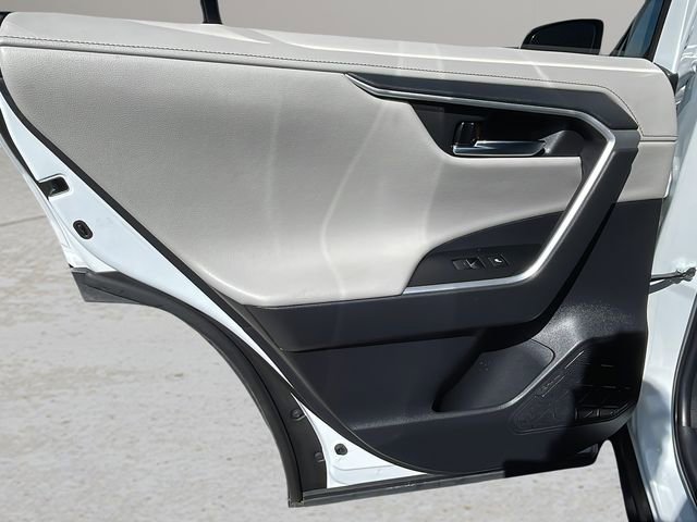 Used 2023 Toyota RAV4 Limited image 17