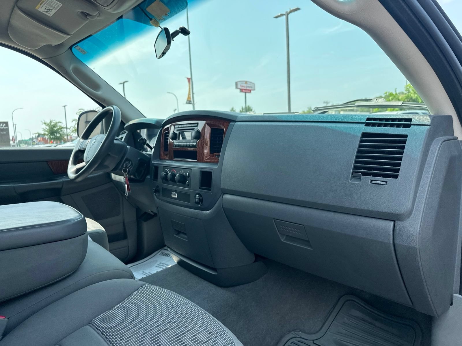 Used 2006 Dodge Ram 1500 Truck SLT RWD image 28