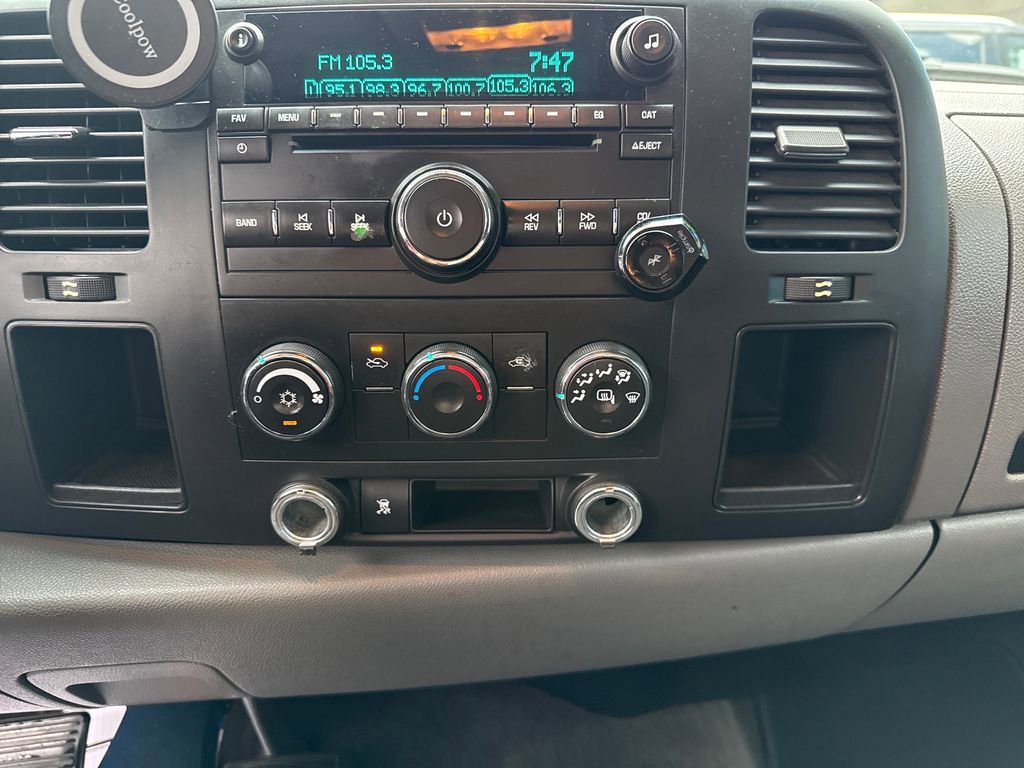 Used 2011 Chevrolet Silverado 1500 LS image 22