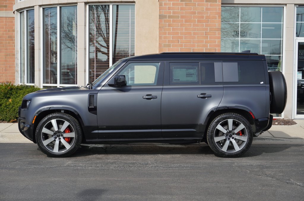 Used 2026 Land Rover Defender 110 X AWD/4WD image 2