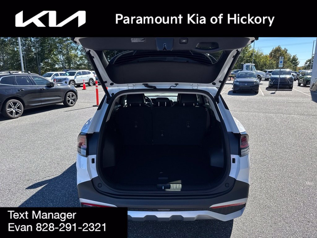 Used 2025 Kia Sportage EX w/ Premium Package FWD image 10