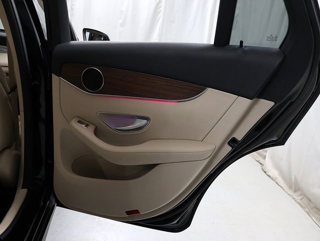 Certified 2022 Mercedes-Benz GLC 300 4MATIC image 33