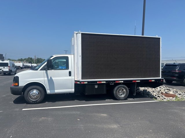 Used 2008 Chevrolet Express 3500 image 1