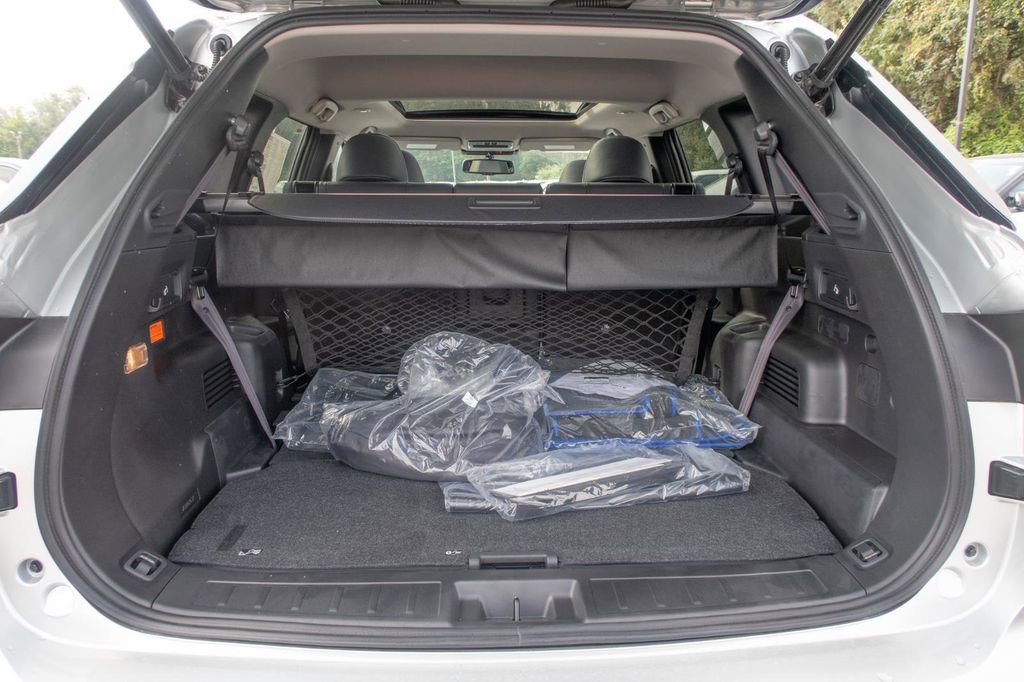 New 2024 Mitsubishi Outlander 4WD Plug-In Hybrid image 12