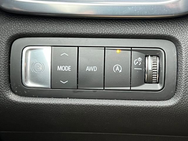 Used 2024 GMC Acadia AT4 w/ Luxury Package image 21