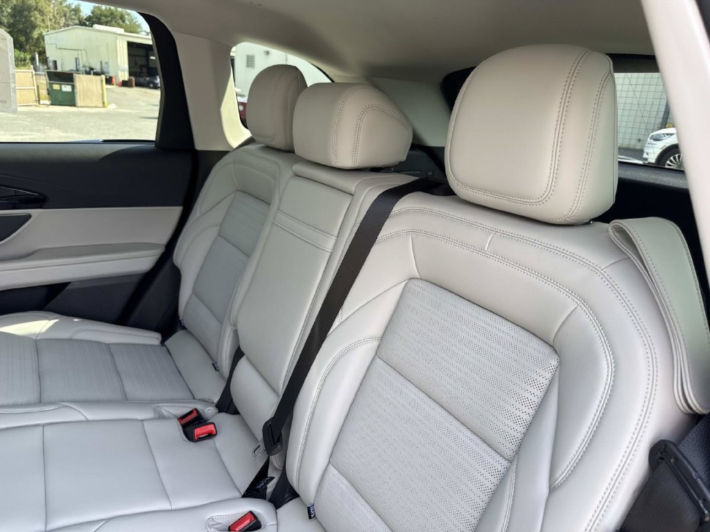 New 2026 Lincoln Nautilus Reserve AWD/4WD image 14