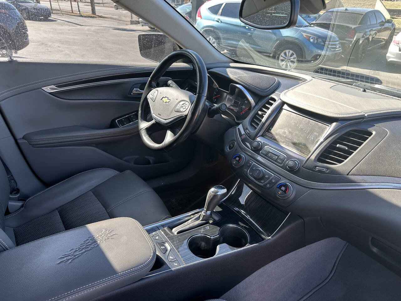 Used 2018 Chevrolet Impala LT w/ LT Convenience Package image 17