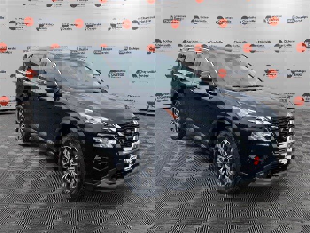 Used 2023 Nissan Rogue SV image 7