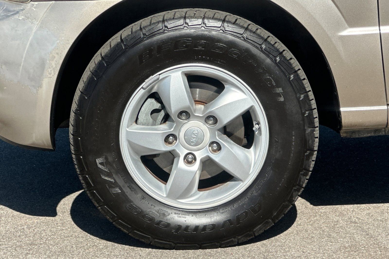 Used 2007 Kia Sorento LX image 28