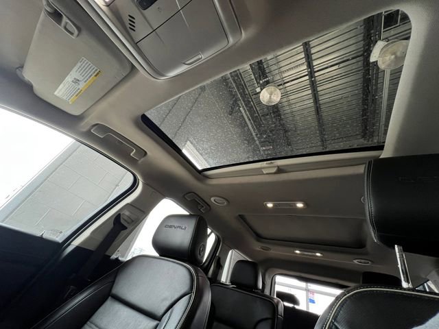 Used 2023 GMC Acadia Denali w/ Denali Technology Package image 21
