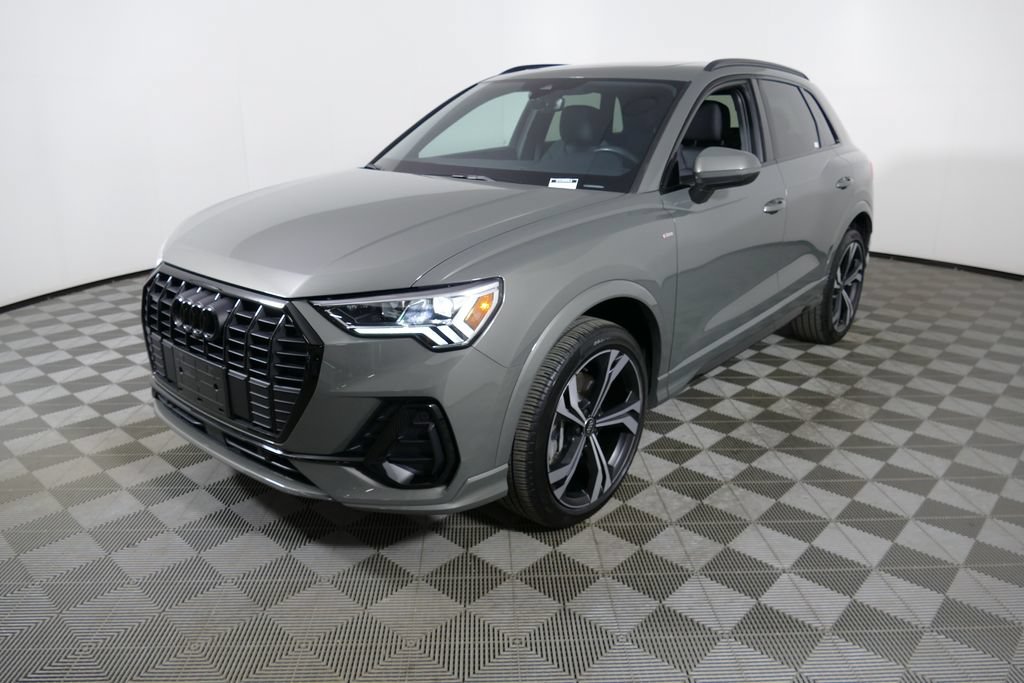 Used 2023 Audi Q3 2.0T Premium Plus w/ Premium Plus Package AWD/4WD image 7