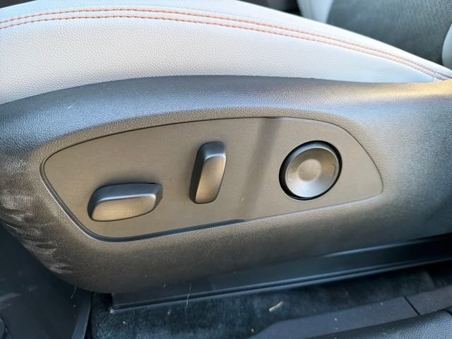 New 2026 Chevrolet Blazer EV SS w/ LPO, Blackout Package AWD/4WD image 20