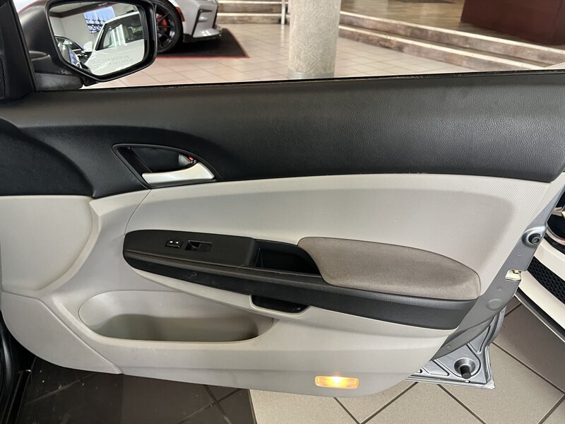 Used 2012 Honda Accord LX image 22