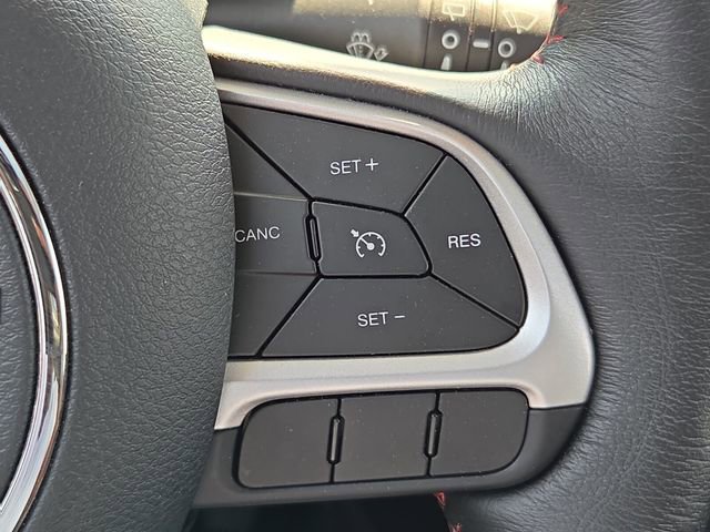 Used 2023 Jeep Renegade Latitude w/ Sun/Sound Group image 22