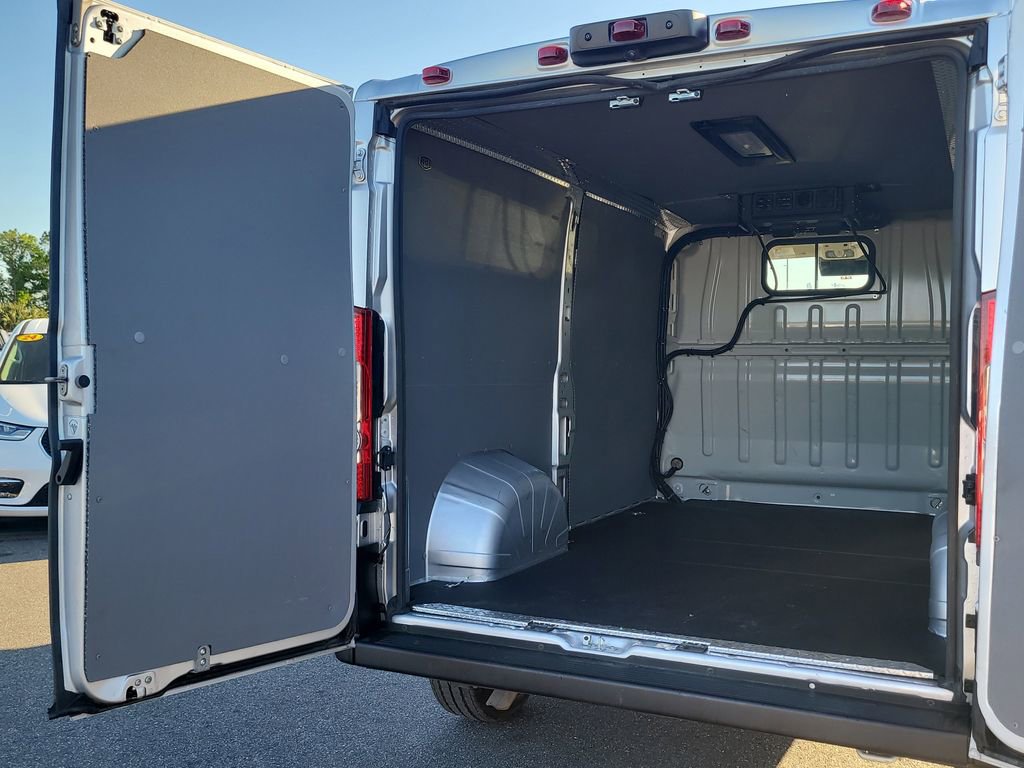 Used 2024 RAM ProMaster 1500 w/ Convenience Group image 8