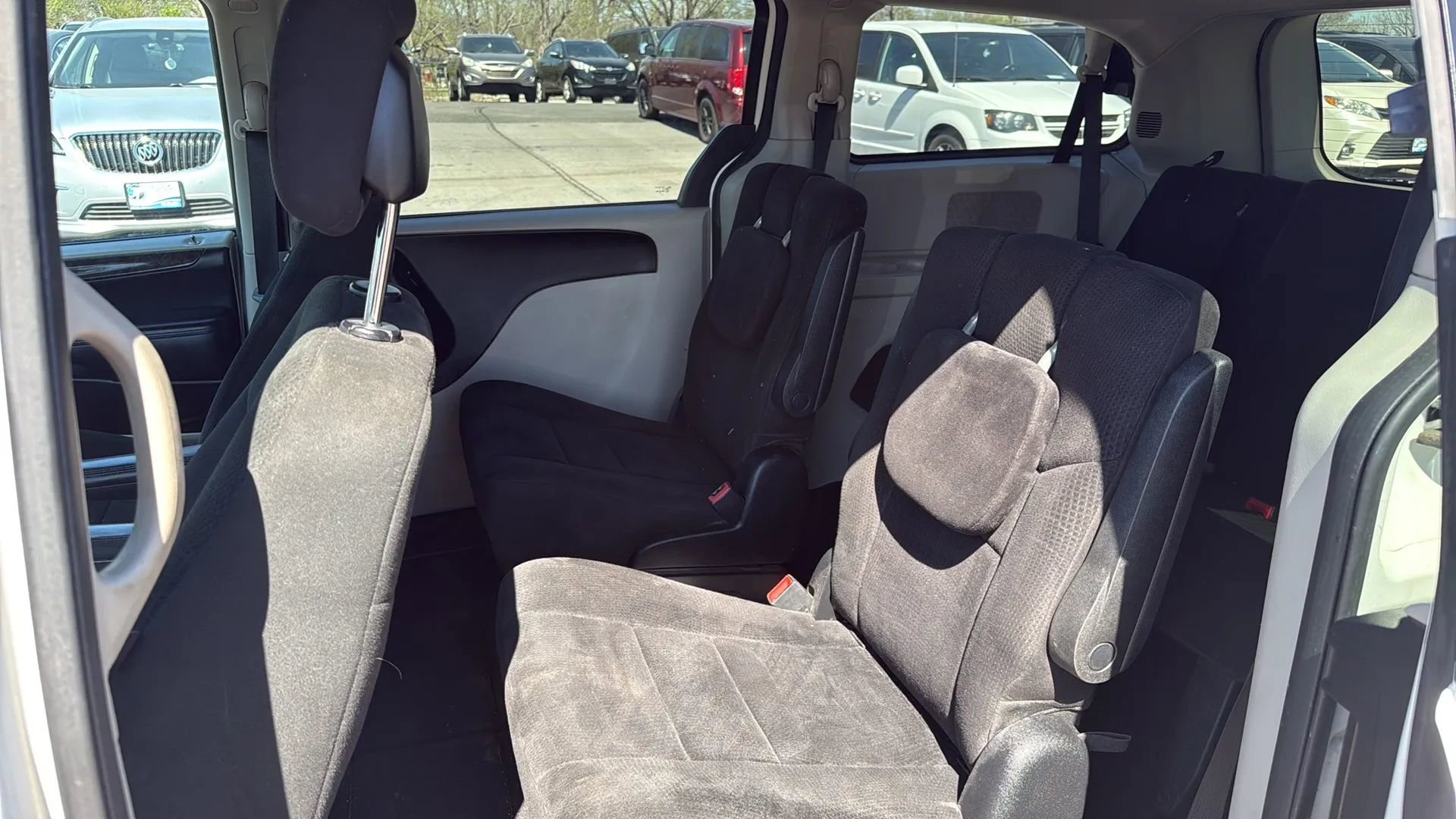 Used 2011 Dodge Grand Caravan Mainstreet w/ PWR Convenience Group FWD image 7