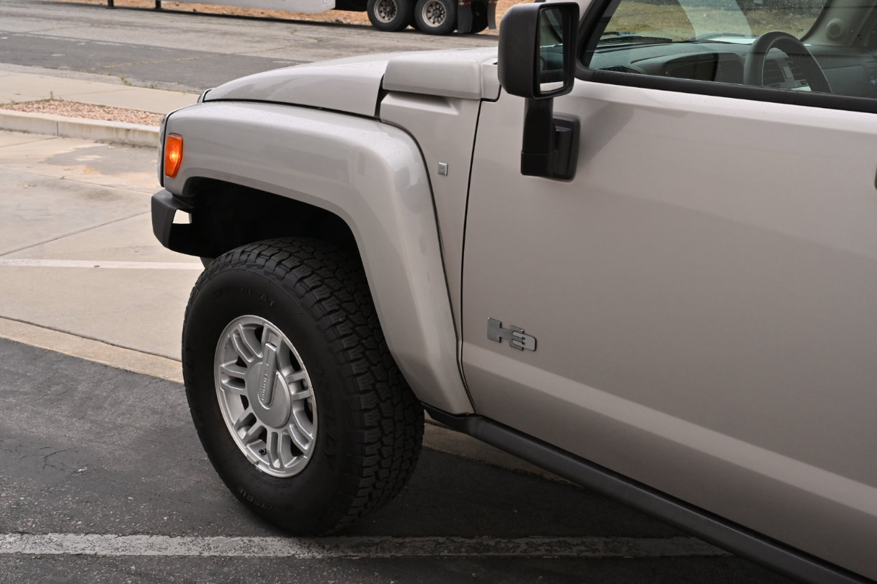 Used 2006 HUMMER H3 image 26