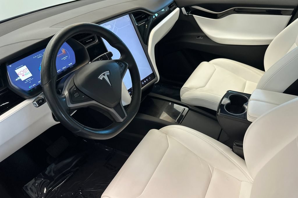Used 2018 Tesla Model X AWD/4WD image 10