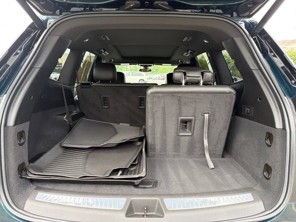 Certified 2024 Cadillac XT6 Luxury w/ LPO, Floor Liner Package AWD/4WD image 14