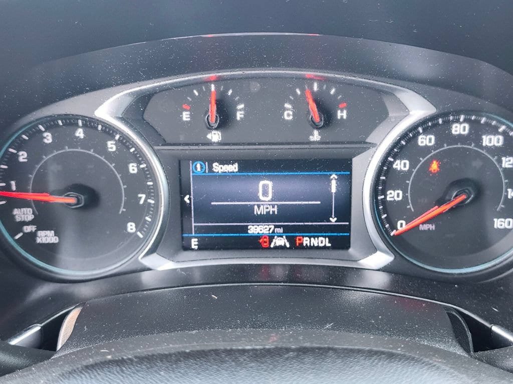 Used 2020 Chevrolet Equinox LT w/ Driver Convenience Package AWD/4WD image 29