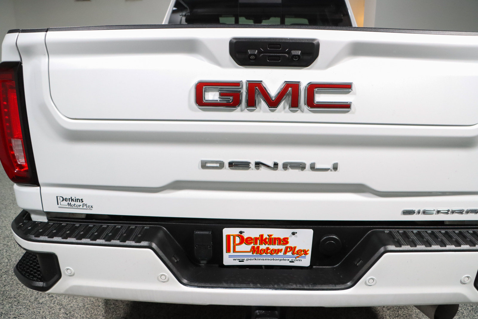 Used 2021 GMC Sierra 2500 Denali w/ Denali Ultimate Package AWD/4WD image 8