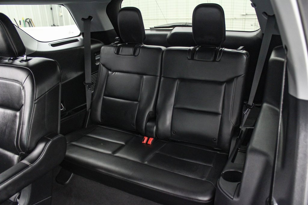 Certified 2023 Ford Explorer XLT w/ Equipment Group 202A image 19