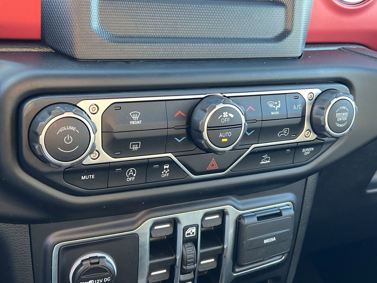 Used 2021 Jeep Wrangler Unlimited Rubicon image 20