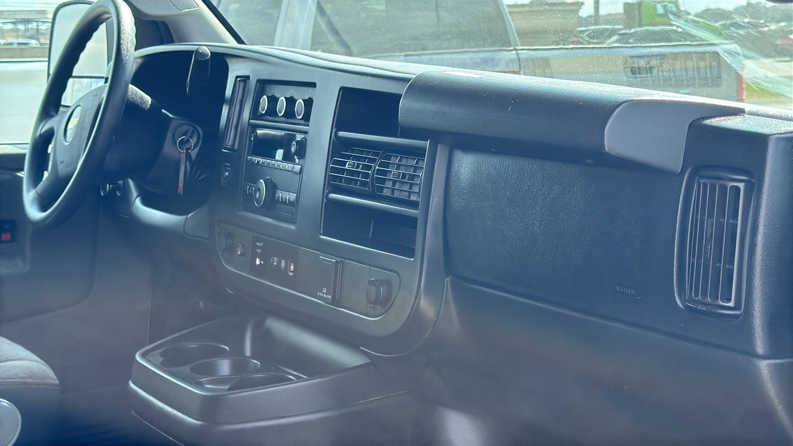 Used 2018 Chevrolet Express 3500 LT w/ LT Preferred Equipment Group image 22